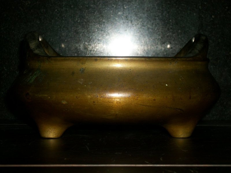 CHINESE BRONZE CENSER