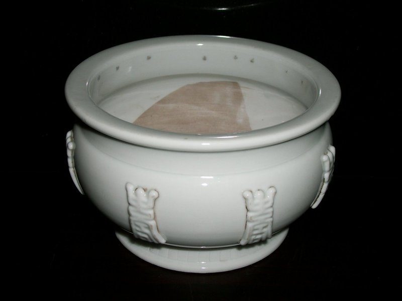 CHINESE BLANC DE CHINE CENSER