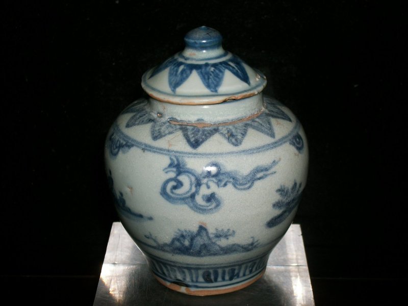 CHINESE MING JAR