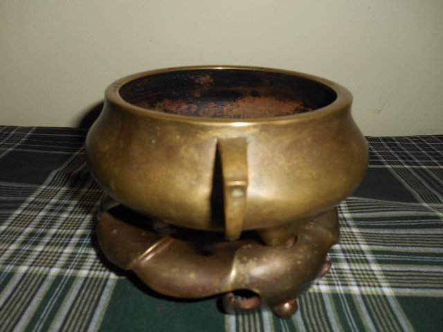 CHINESE BRONZE CENSER