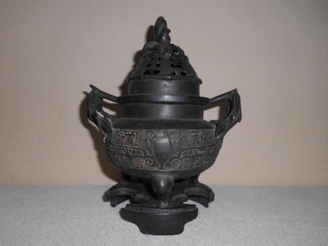 CHINESE BRONZE CENSER