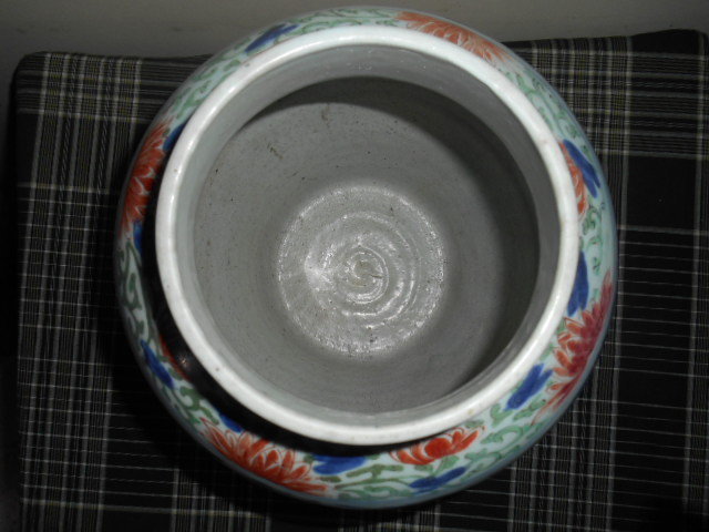 CHINESE WUCAI BALUSTER JAR