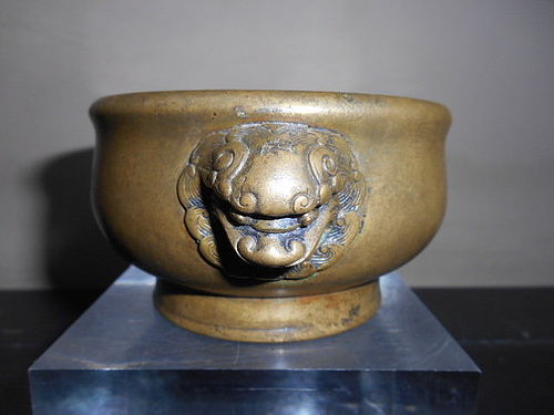 CHINESE BRONZE CENSER