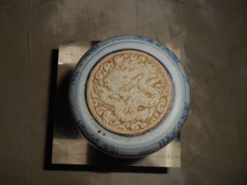 VIETNAMESE ANNAMESE BLUE WHITE POWDER BOX