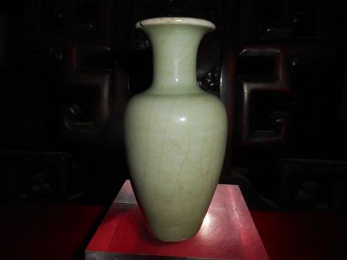 CHINESE CELADON VASE