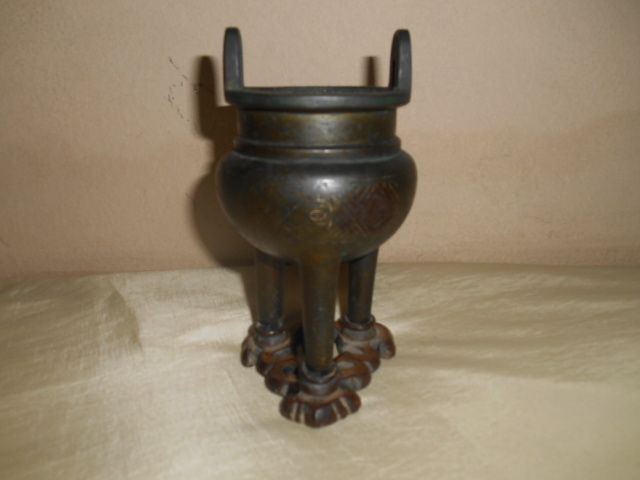 CHINESE BRONZE CENSER