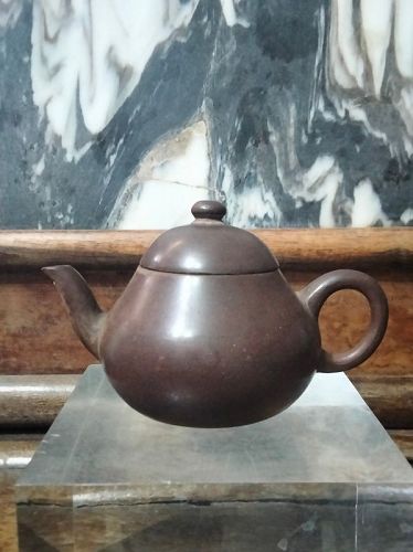 CHINESE YIXING TEAPOT