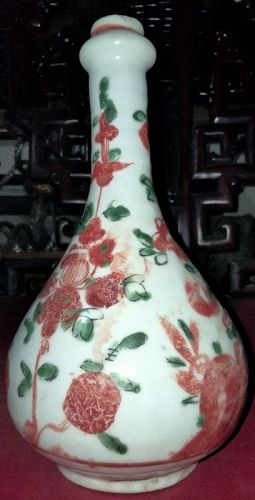 MING POLYCHROME BOTTLE VASE