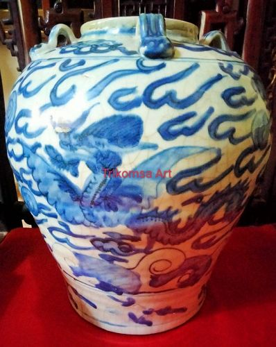 MING BLUE & WHITE JAR