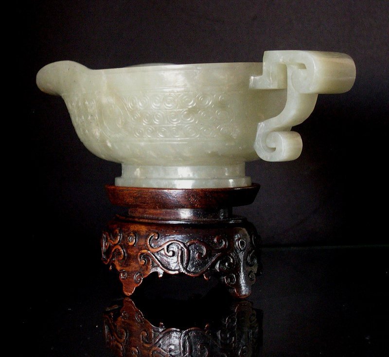 Chinese jade libation cup 17C.