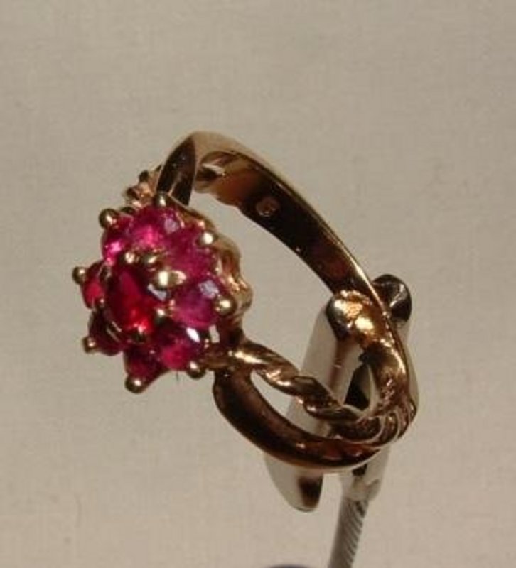 14K Yellow Gold Ruby and Garnet Cluster Ring