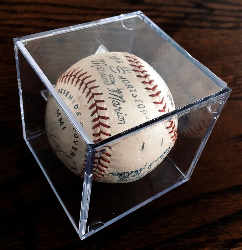 1961 YANKEE WORLD SERIES BASEBALL Singed by the whole team