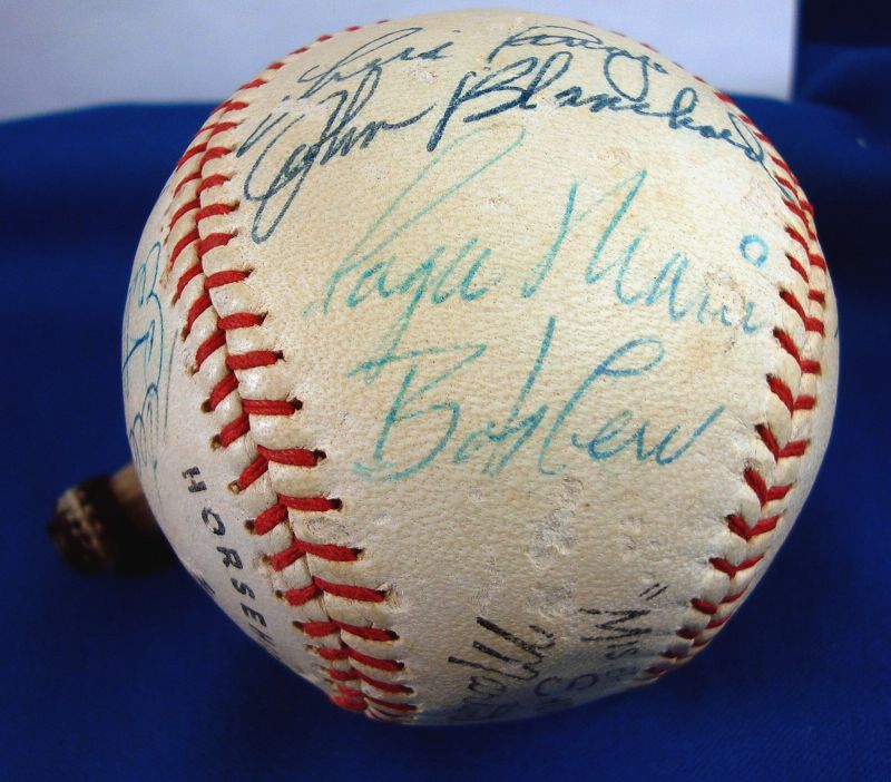 1961 YANKEE WORLD SERIES BASEBALL Singed by the whole team