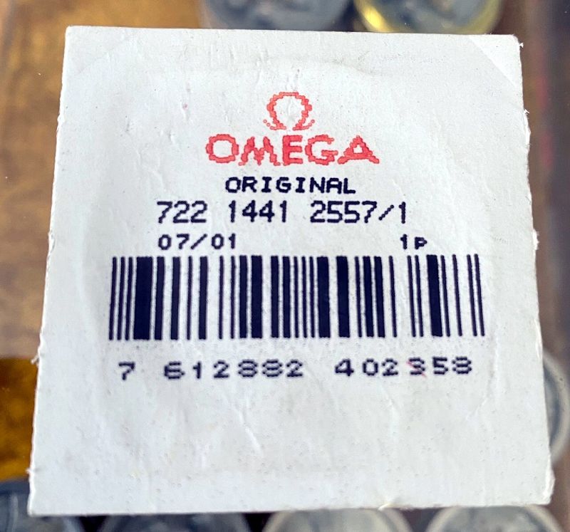 OMEGA 1441 2557 1 Part: white calendar disc.  FACTORY Original Package