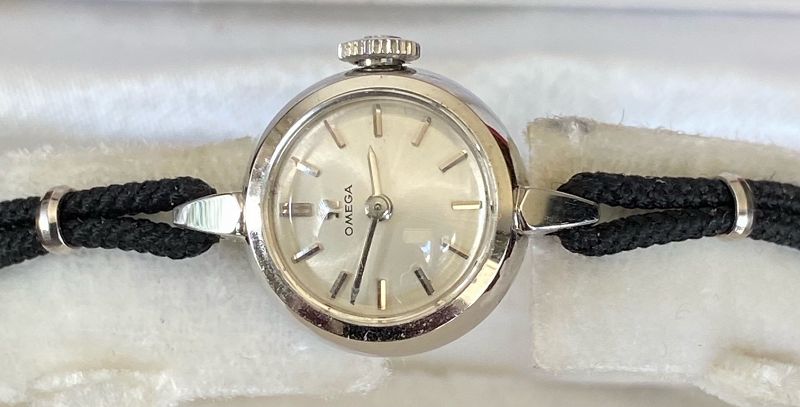 OMEGA Ladies 14k WHITE GOLD General CIGAR, Inc. 1/4 Century Retirement