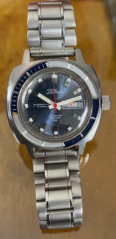 Vintage SWISS DIVE 999 ft. DAY-DATE Super Automatic 40mm 1968