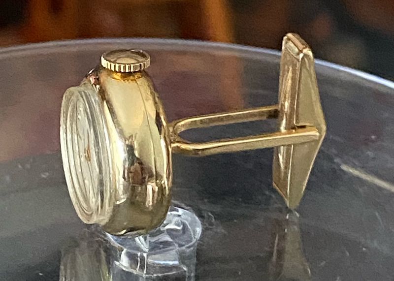 Le Coultre Men's 14k GOLD CUFF LINK Pat. Pending 1952