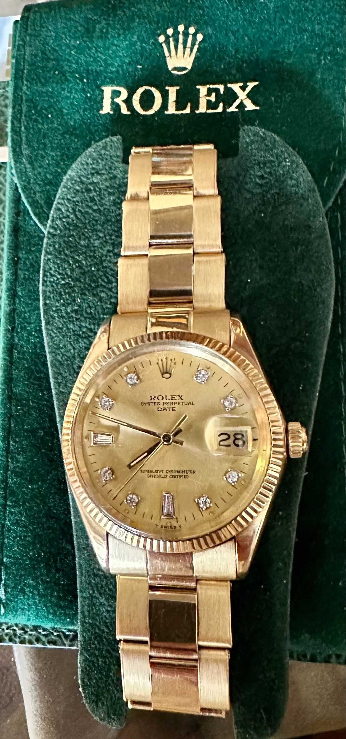 ROLEX 14k GOLD DATE Ref. 1500 DIAMOND Champagne DIAL 1968