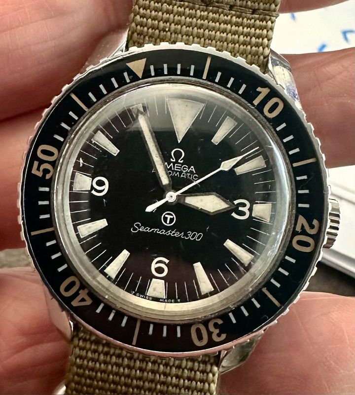 OMEGA Seamaster 300 MILITARY British Royal Navy DIVE Cal. 552 1967