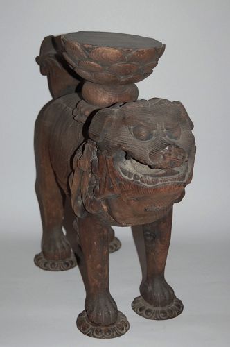 Buddhist lion, companion to Monju bosatsu, wooden sculpure, Japan