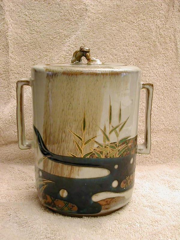 Japanese water jar, stoneware, Kutani, 19th c.