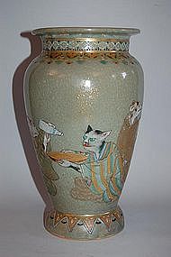 Celadon vase with cat and mice, Japan, Meiji/Taisho era