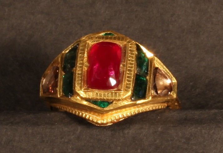 Mens Kundan Diamond Emerald and a jellybean sized ruby in 20k gold