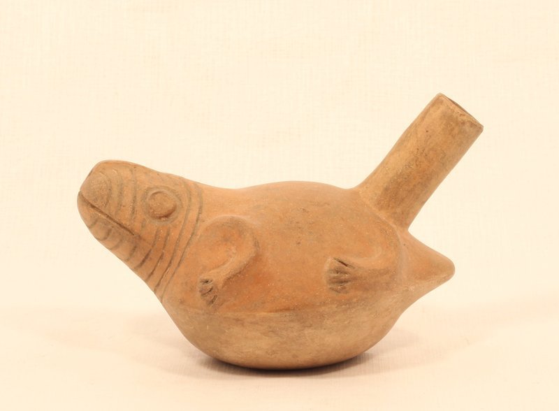 Pre Columbian Salinar style pot