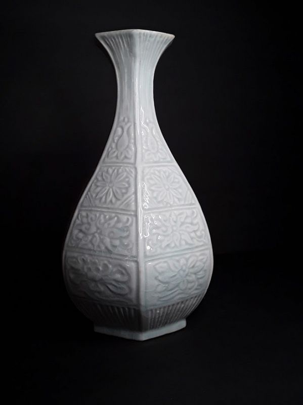 Song Style Qingbai glazed Molded vase with Floral designs