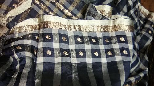 Fine Vintage Indian Silk Saree with gold thread