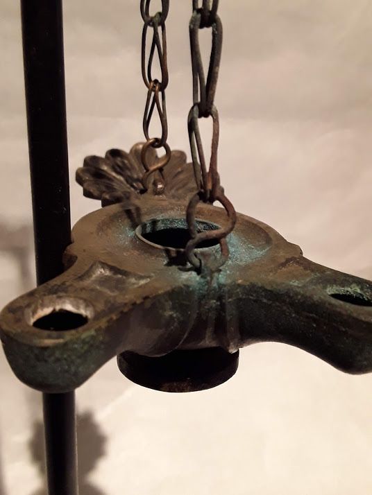 Roman style Bronze oil lamp with chain