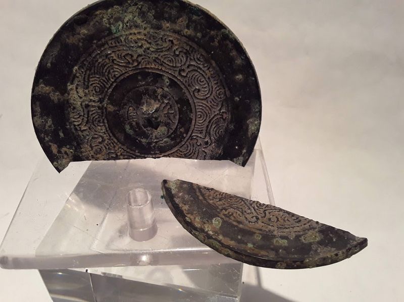 Ancient Han Dynasty Bronze mirror