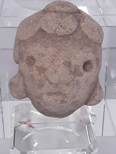 Mexican Pre Columbian Tlatilco Terracotta Female head