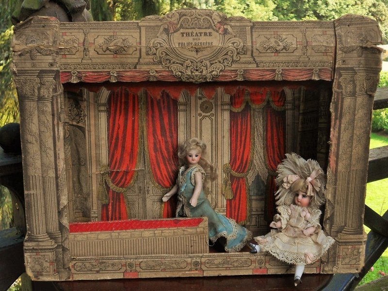 ~~ Early French Mignonette Wooden Theater / 1870~~
