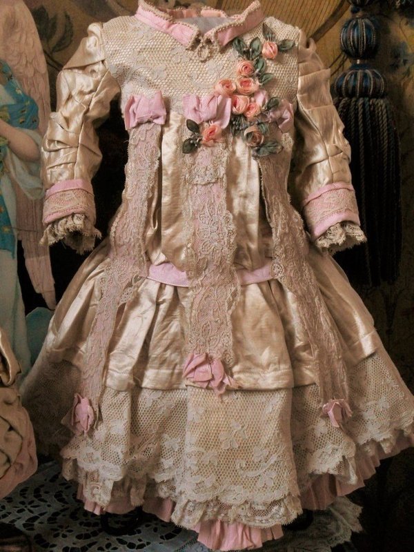Most Beautiful French Silk Costume with Bonnet