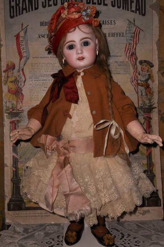 Beautiful French Bisque Bebe &quot; Mlle. Jumeau &quot; Size 8