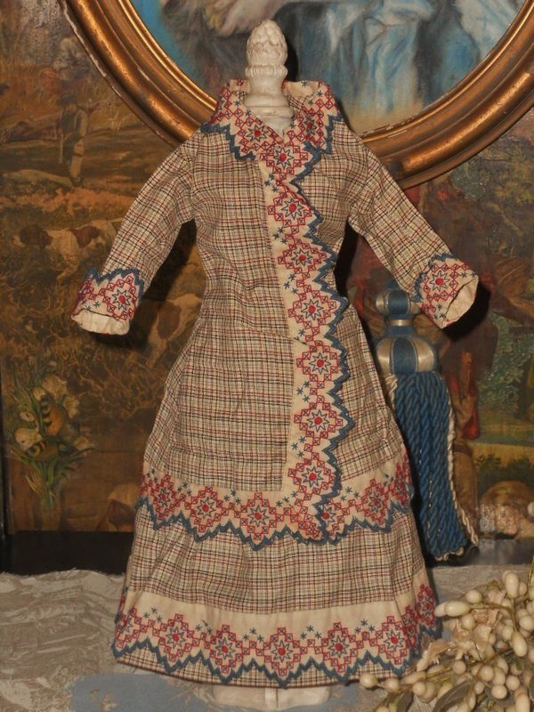 Pretty Early antique Poupee Cotton Gown