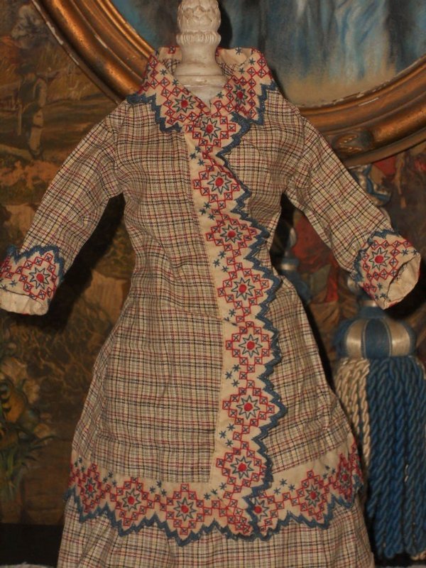 Pretty Early antique Poupee Cotton Gown