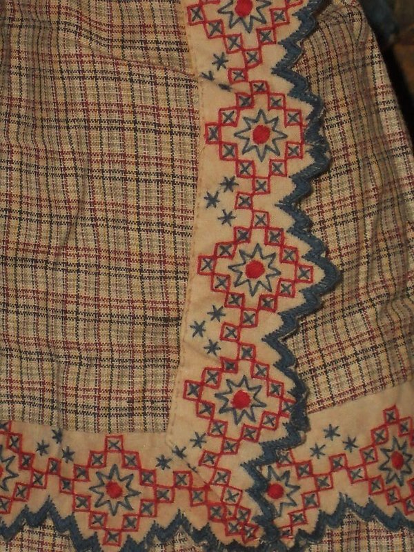 Pretty Early antique Poupee Cotton Gown