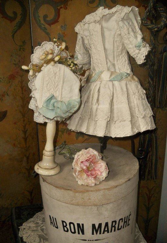 Beautiful French Hand Embroidery Bebe Costume with Bonnet