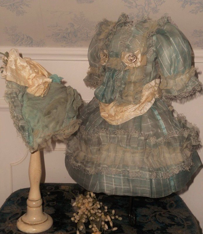 ~~~ Very Beautiful French Bebe Silk Costume with Bonnet ~~~