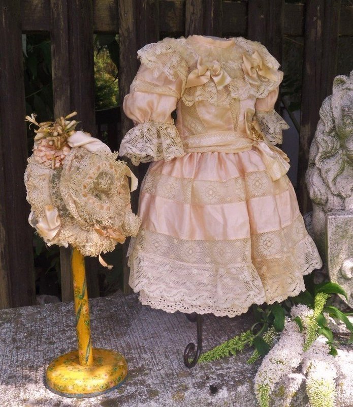 ~~~ French Romantic Bebe Silk Costume with Bonnet ~~~