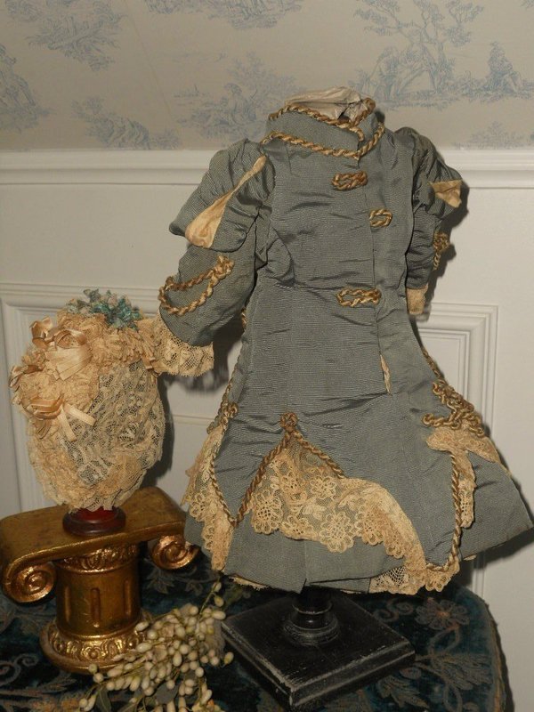 ~~~ Marvelous French Bebe Silk Costume with Lace Bonnet ~~~