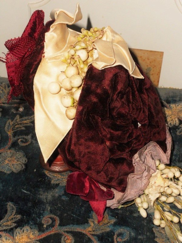 ~~~ Elegant French Bebe Silk Costume with Bonnet ~~~