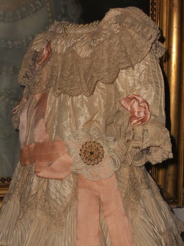 ~~~ Beautiful French Silk Bebe Gown size 11/12 Jumeau ~~~