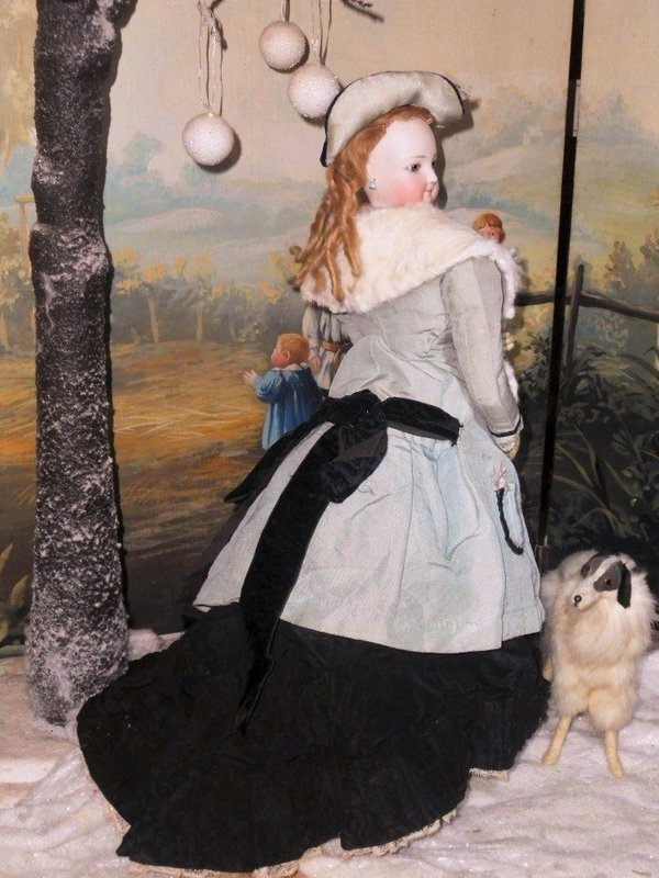 ~~~ Elegant French Poupee with original Antique Winter Costume ~~~