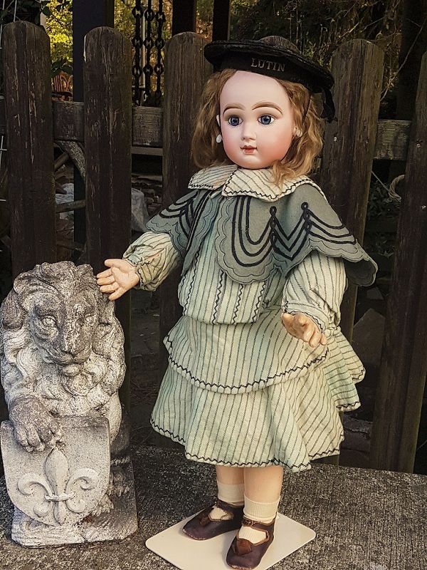 ~~~Outstanding French Bisque Bebe by Jumeau in Original Clothing ~~~