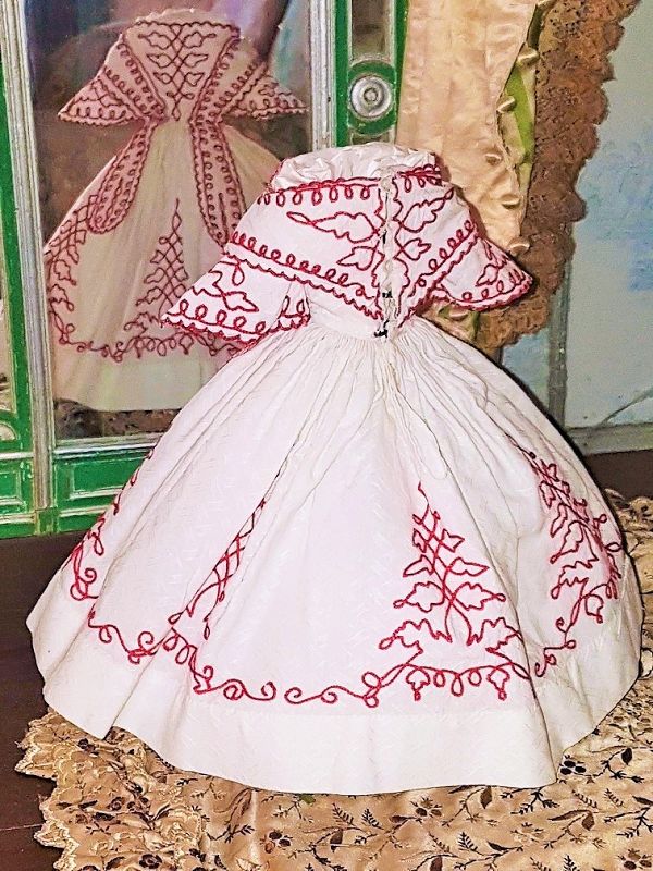 ~~~ Gorgeous French Antique Poupee Gown with Soutache Trim / 1860 ~~~