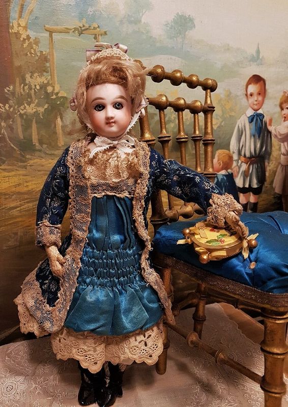 ~~~ Petite French Teen Poupee by Jumeau in Presentation ~~~