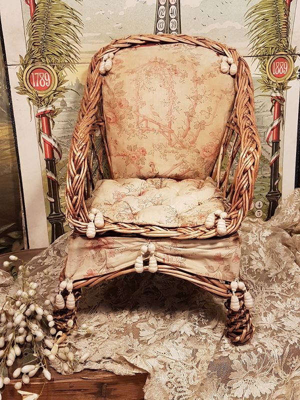 Pretty all Original Bamboo Chair with Original Fabric Cover / France